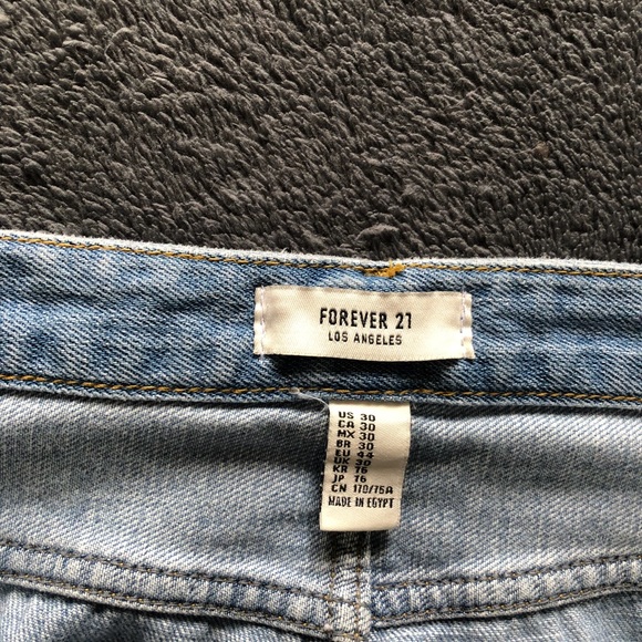 Jeans - Picture 2 of 3